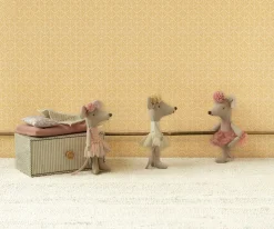 Fashion Maileg Dance mouse in daybed, Little sister
