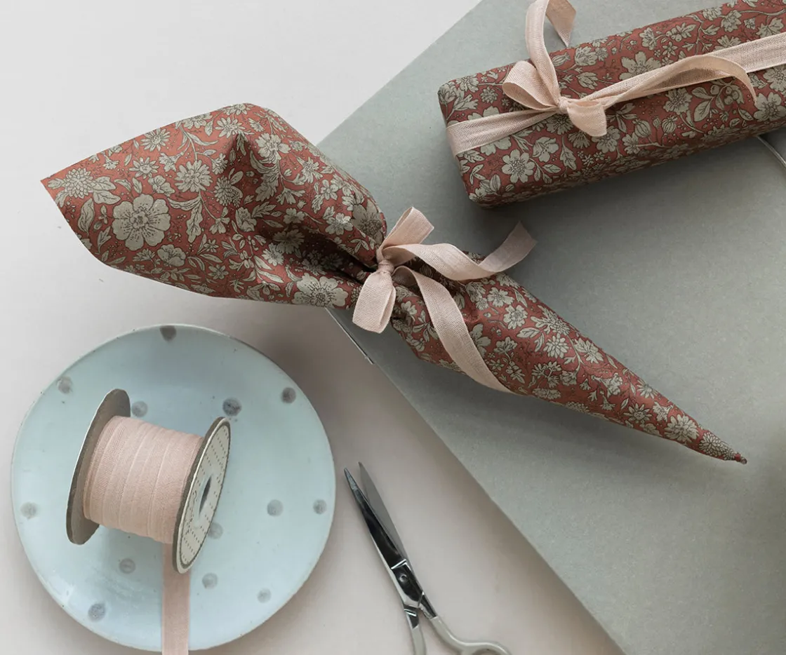 Cheap Maileg Gift wrap, Blossom red - 10 m
